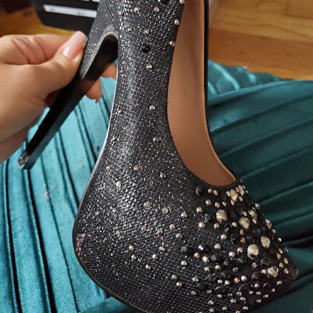 Platform crystallized shoes